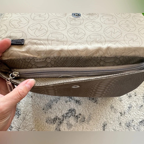 Nygard collection snake skin clutch - Picture 3 of 5